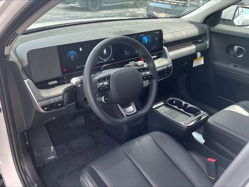 Certified 2026 Hyundai Ioniq 5 SEL RWD image 17