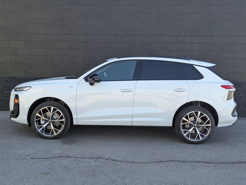 New 2026 Audi Q3 quattro 2.0T image 8