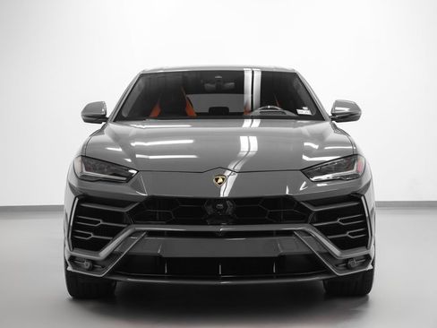 Used 2022 Lamborghini Urus AWD/4WD image 13