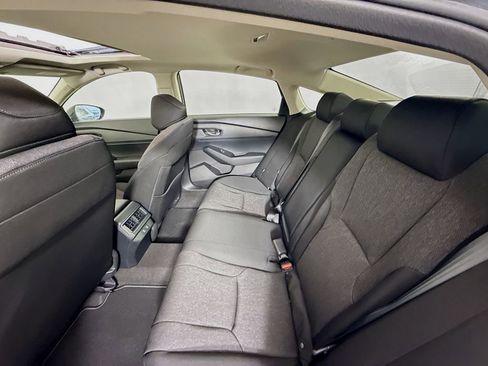 Used 2025 Honda Accord SE image 22