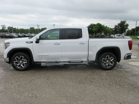 New 2026 GMC Sierra 1500 SLT w/ SLT Premium Package AWD/4WD image 11
