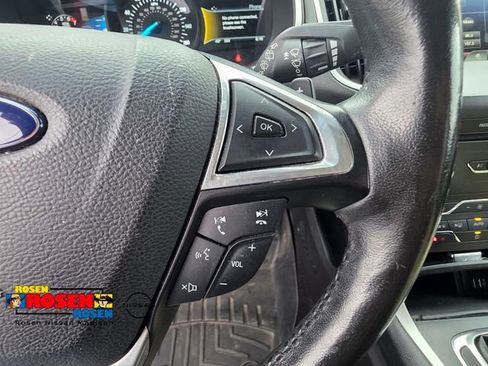 Used 2015 Ford Edge SEL w/ Equipment Group 201A AWD/4WD image 17