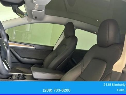 Used 2023 Tesla Model Y Long Range AWD/4WD image 21