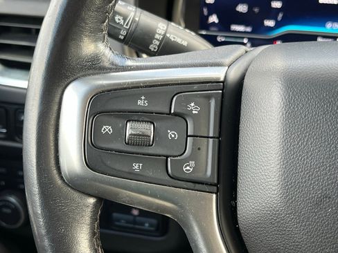 Used 2022 Chevrolet Suburban Premier w/ Premium Package image 32