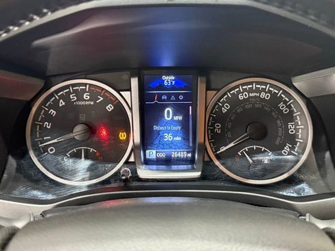 Used 2022 Toyota Tacoma SR5 image 34