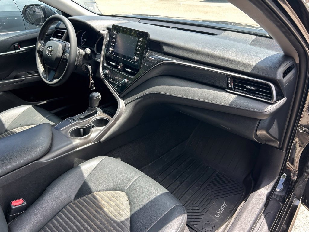 Used 2022 Toyota Camry SE FWD image 38