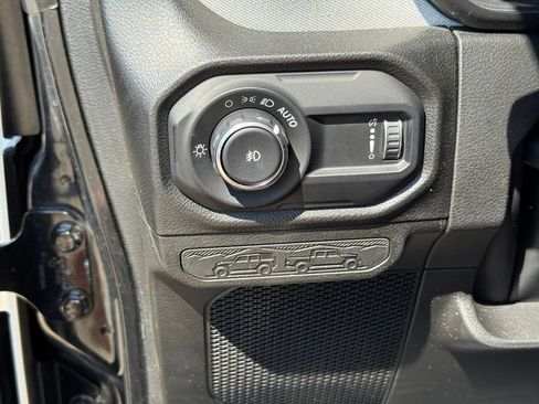 Used 2024 Jeep Wrangler Unlimited Sport AWD/4WD image 18