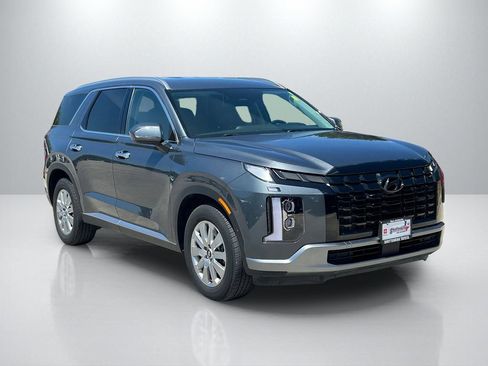 Used 2025 Hyundai Palisade SEL FWD image 3