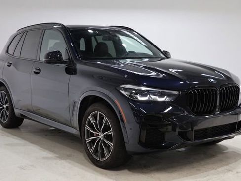 Used 2023 BMW X5 xDrive40i w/ M Sport Package AWD/4WD image 1