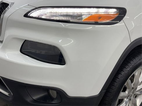 Used 2017 Jeep Cherokee Limited AWD/4WD image 33
