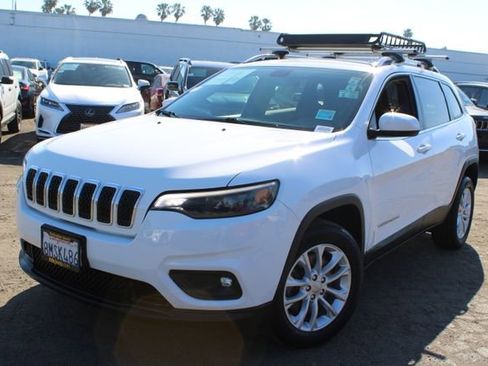 Used 2019 Jeep Cherokee Latitude w/ Popular Appearance Group image 10