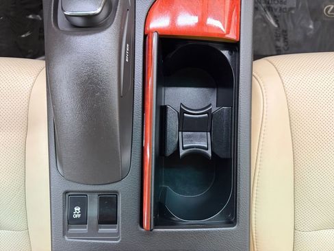 Used 2011 Lexus RX 350 2WD w/ Premium Pkg image 34