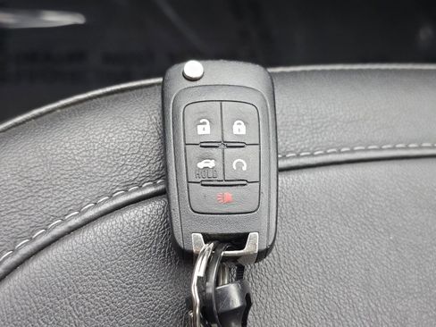 Used 2017 Buick Regal Sport Touring image 34