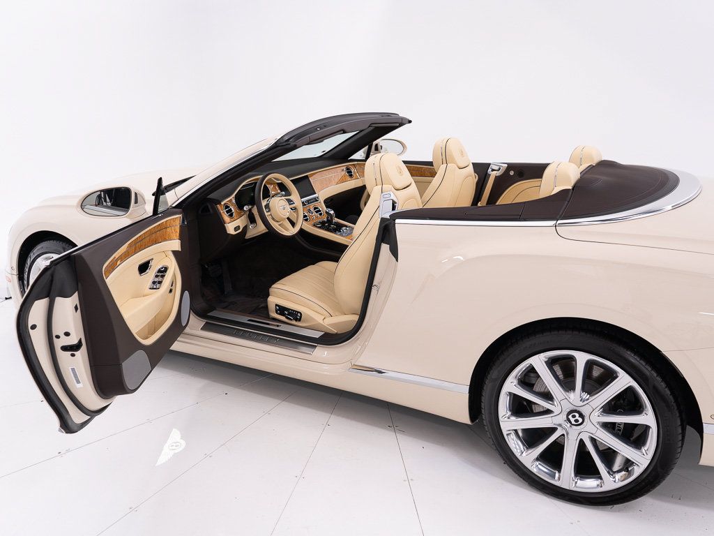 Certified 2022 Bentley Continental GT AWD/4WD image 17