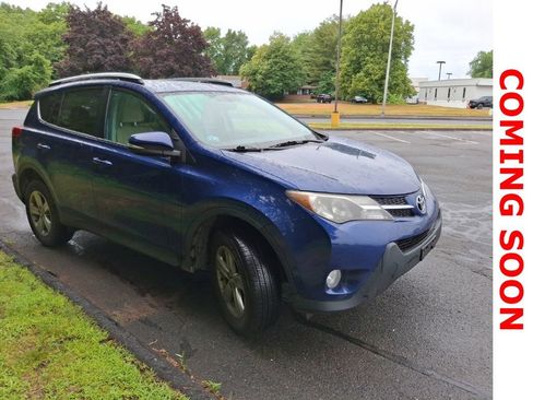 Used 2015 Toyota RAV4 XLE AWD/4WD image 4