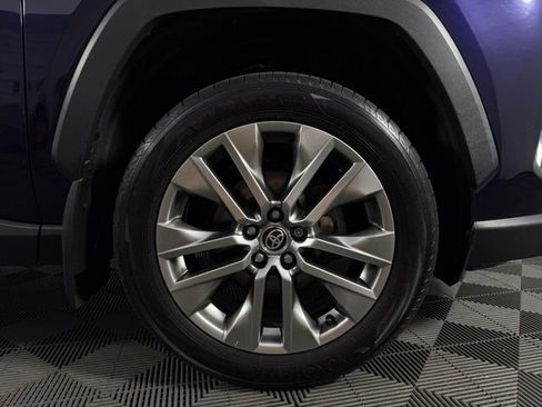 Used 2021 Toyota RAV4 Limited image 12