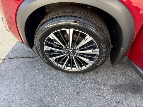 Used 2024 Nissan Pathfinder SL w/ SL Premium Package image 28