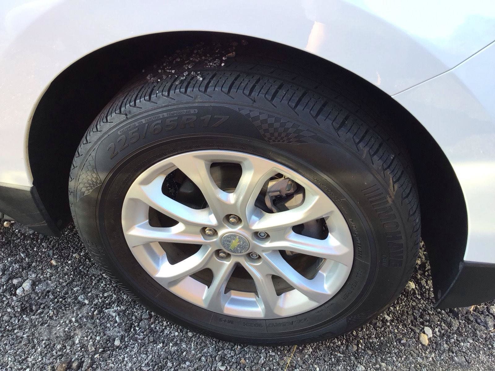 Used 2019 Chevrolet Equinox LT FWD image 8
