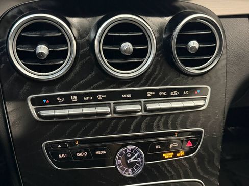Used 2018 Mercedes-Benz C 300 Sedan w/ AMG Line image 28