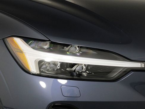 New 2026 Volvo XC60 B5 Plus w/ Protection Package Premier image 14