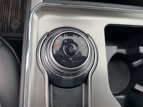 Used 2022 Ford Edge SEL w/ Convenience Package image 12