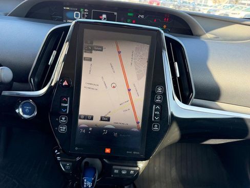 Used 2019 Toyota Prius Prime Advanced image 13