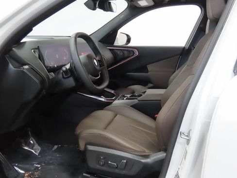Used 2025 BMW X3 xDrive30i AWD/4WD image 15