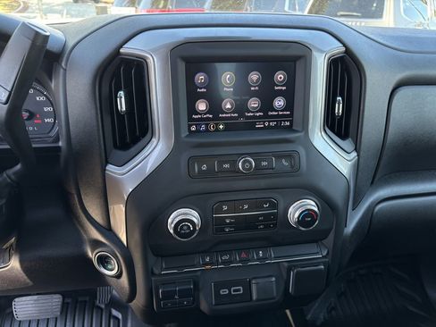 Used 2024 GMC Sierra 2500 Pro w/ Convenience Package image 18