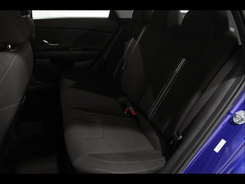 Certified 2023 Hyundai Elantra SEL w/ Convenience Package FWD image 18