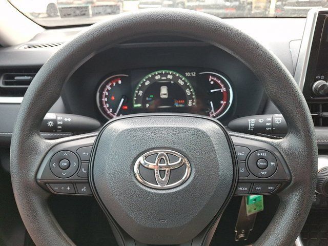 Used 2023 Toyota RAV4 LE FWD image 22