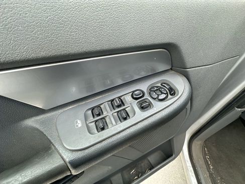 Used 2008 Dodge Ram 1500 Truck SLT image 19