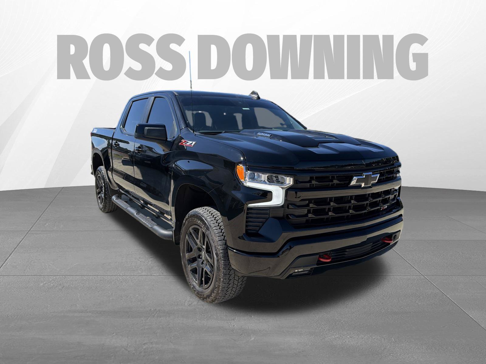 Used 2025 Chevrolet Silverado 1500 LT Trail Boss w/ Convenience Package II AWD/4WD image 3