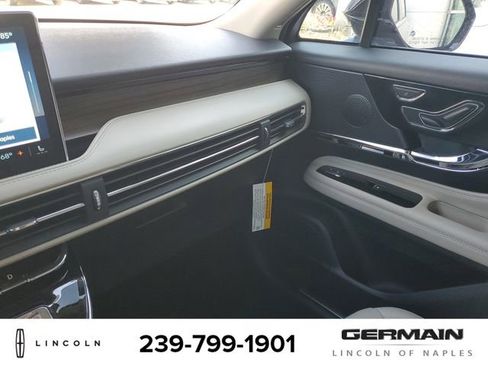 New 2026 Lincoln Corsair Reserve image 33