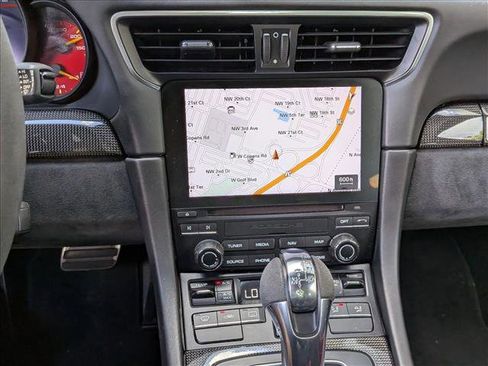 Used 2018 Porsche 911 GT3 image 10