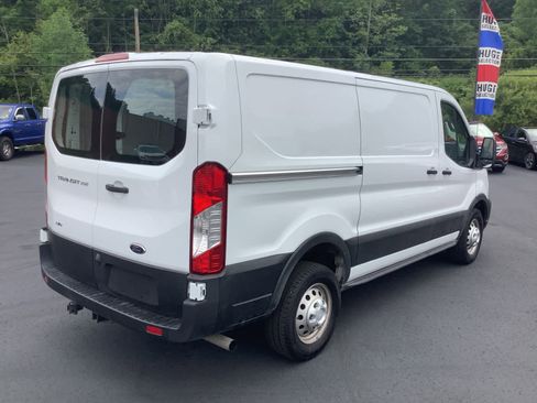 Used 2024 Ford Transit 250 Low Roof AWD image 4
