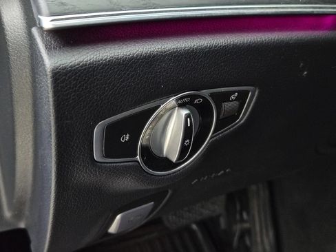 Used 2017 Mercedes-Benz E 300 image 18