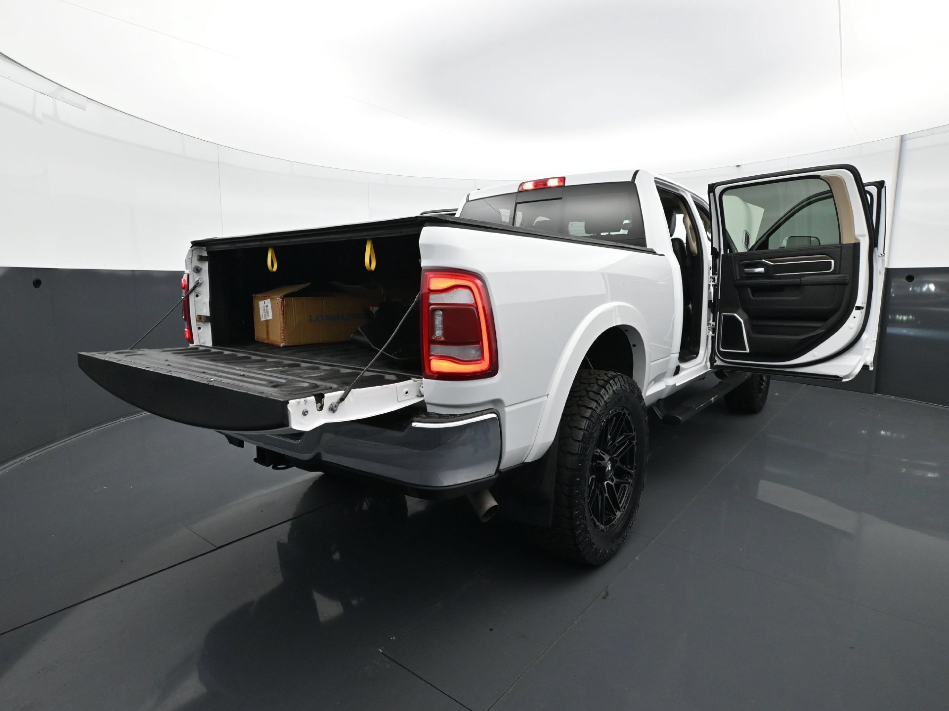 Used 2022 RAM 2500 Laramie AWD/4WD image 31