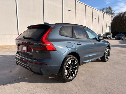 Used 2026 Volvo XC60 B5 Plus w/ Protection Package Premier AWD/4WD image 8