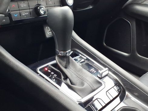 Used 2023 Jeep Compass Latitude image 16