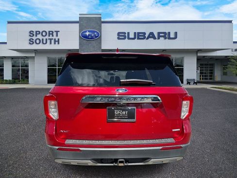 Used 2020 Ford Explorer XLT w/ Equipment Group 202A image 3