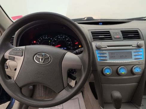 Used 2008 Toyota Camry LE image 19