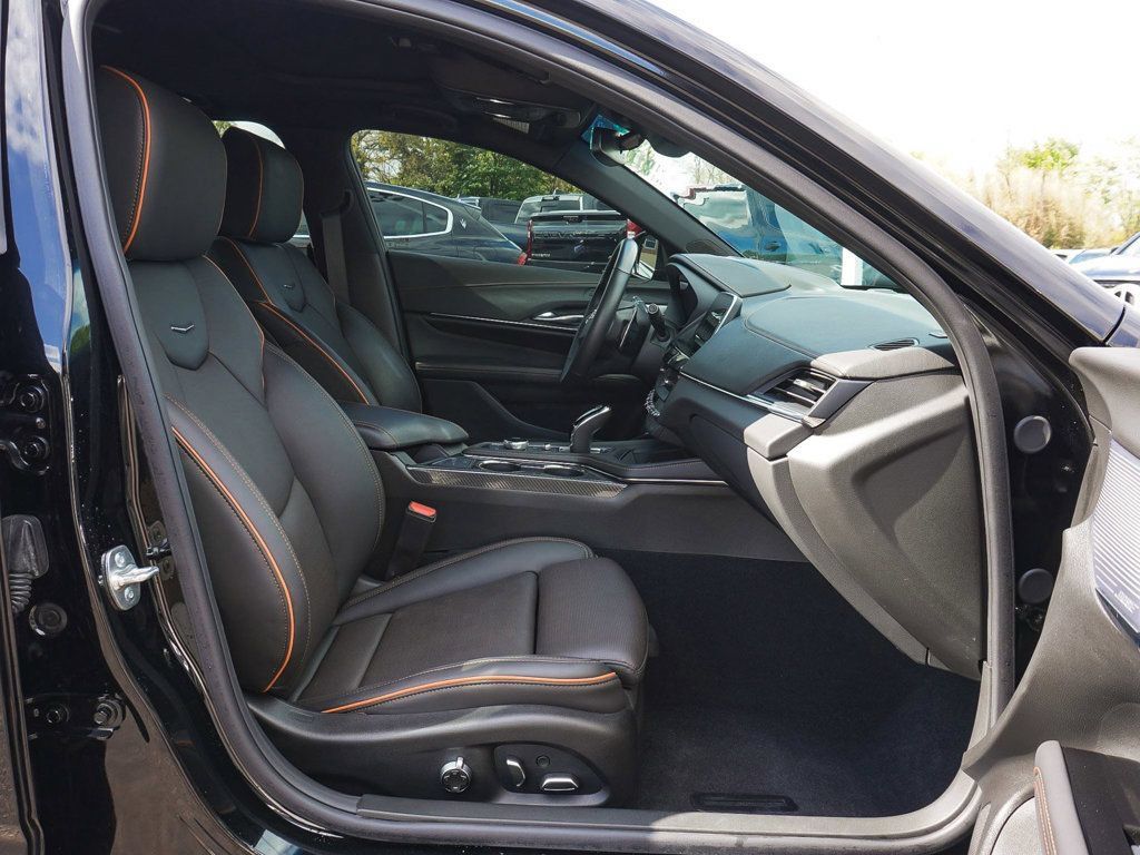 Used 2025 Cadillac CT4 V AWD/4WD image 44