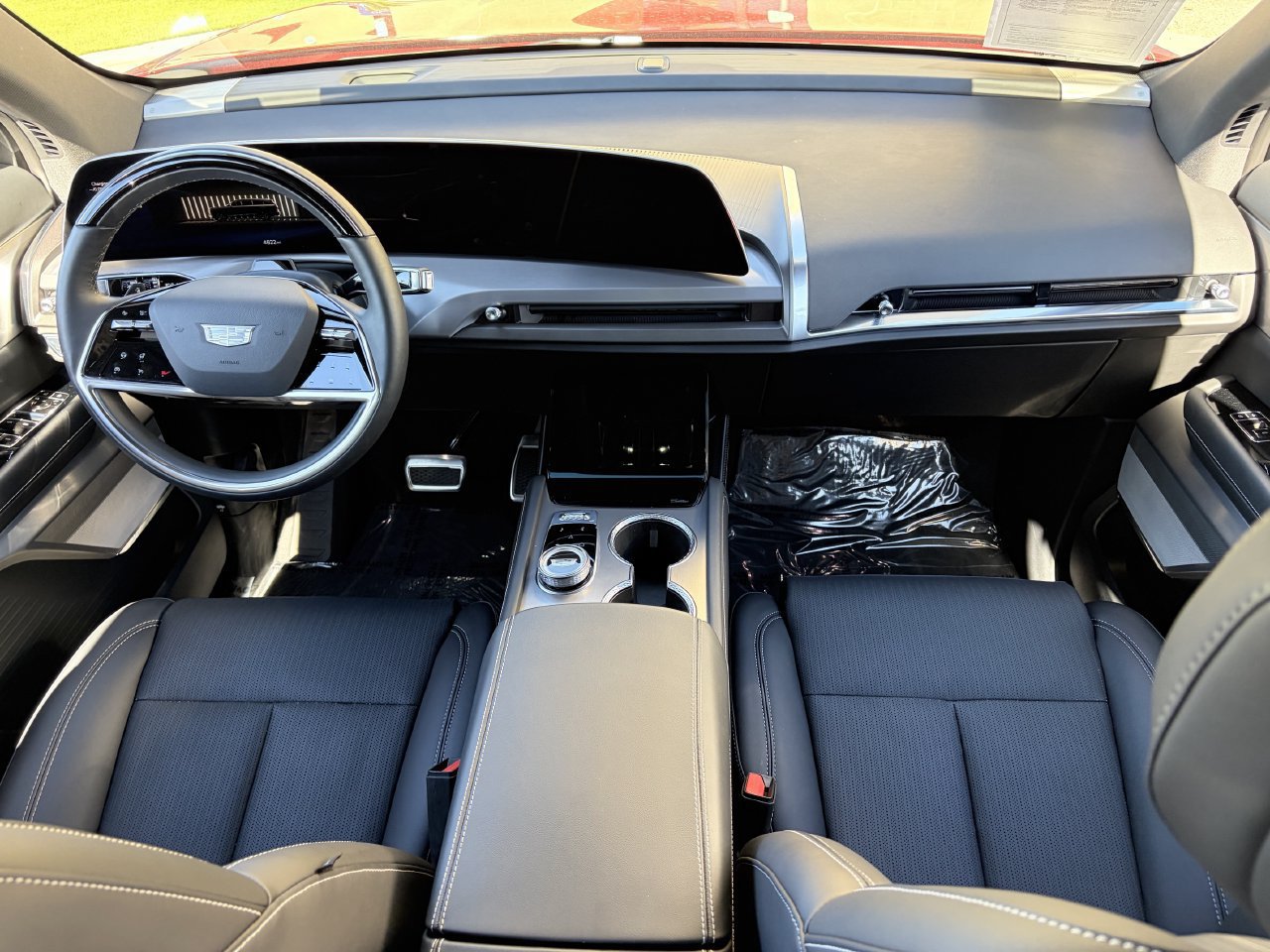Certified 2026 Cadillac Vistiq Luxury AWD/4WD image 15
