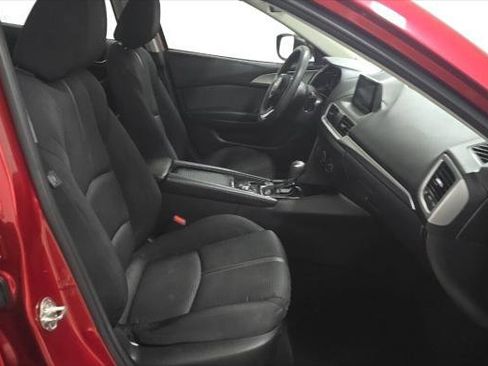 Used 2018 MAZDA MAZDA3 Sport w/ Preferred Equipment Package FWD image 13