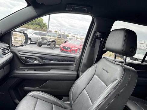 Used 2022 GMC Yukon Denali RWD image 15