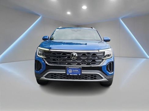 Certified 2025 Volkswagen Atlas Cross Sport SEL AWD/4WD image 2