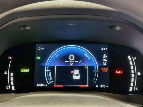 Used 2025 Toyota Camry LE FWD image 10