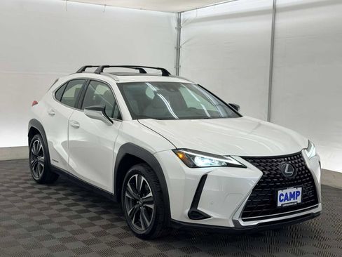 Used 2019 Lexus UX 250h w/ Premium Package image 8