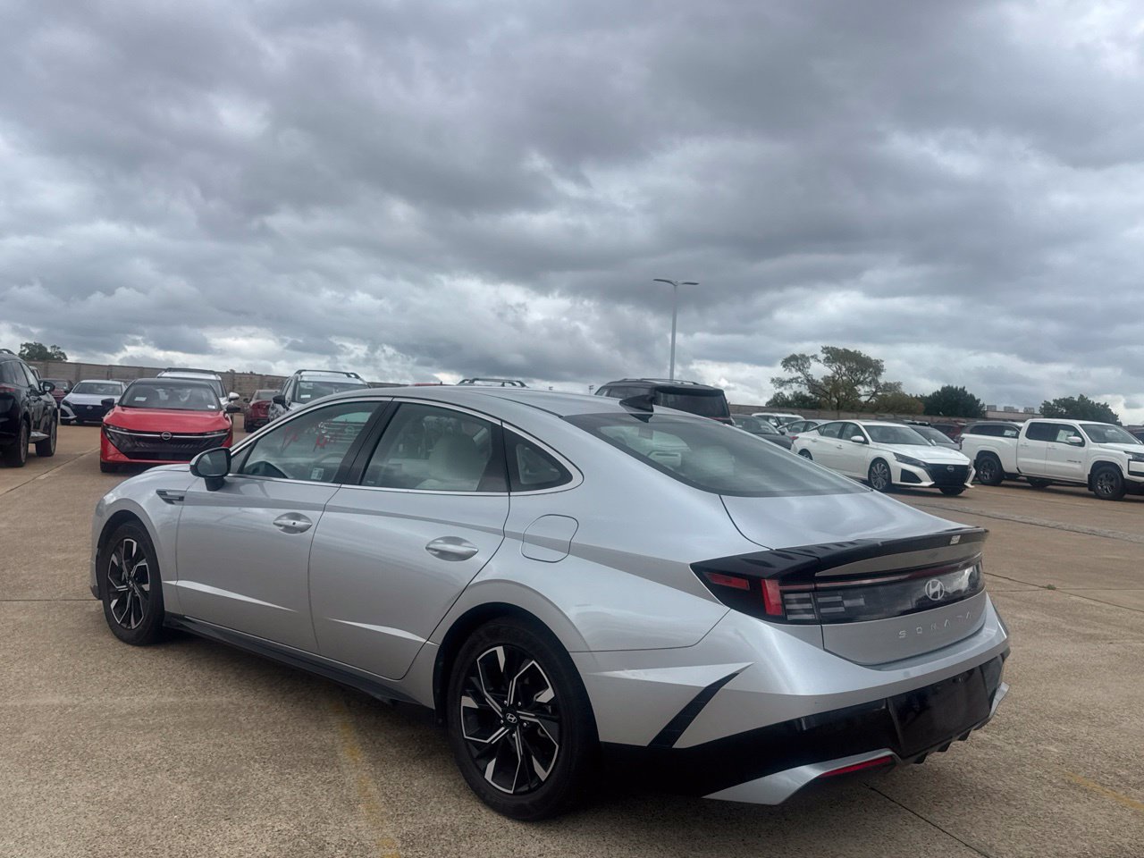 Used 2025 Hyundai Sonata SEL FWD image 16