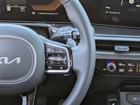 Used 2025 Kia Sorento EX image 22